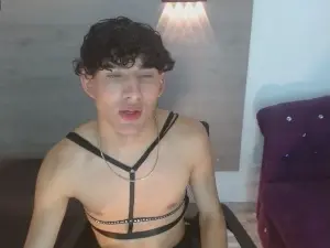 Cam4 Live Sex Cam of Logaanhotts