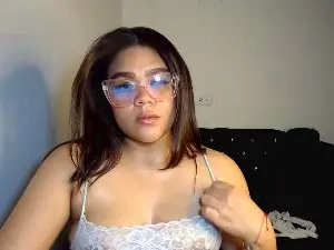 Cam4 Watch Live Sex Cams of isamoon_hot