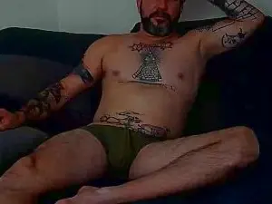Cam4 Private Sex Chat of enrikaionut_fun