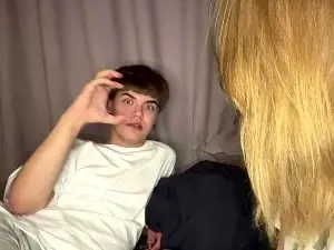 Cam4 Live Sex Cam of RoseReddish