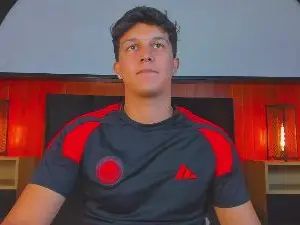 Cam4 Private Sex Chat of Leo_Savage