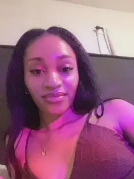 Cam4 Private Sex Chat of Sarabombshell