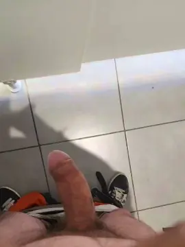 Cam4 Live Sex Cam of VoyeurExhib83