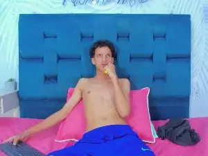 Cam4 Live Sex Cam of MidnightKing_