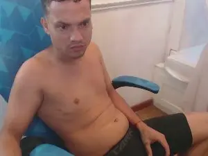 Cam4 Private Sex Chat of Brian_Waller