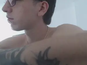 Cam4 Free Porn Cam of axel_serra