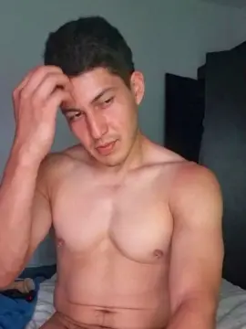 Cam4 Free Live Porn of JohnnyRuizXXX