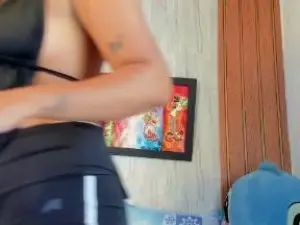 Cam4 Live Sex Cam of valentnanarvaez