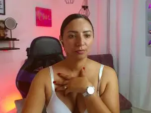 Cam4 Sex Chat of Emmi_cam_