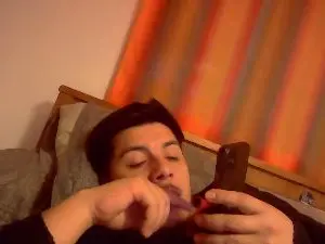 Cam4 Free Live Porn of matiaslol666