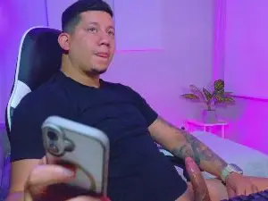 Cam4 Best live sex cam show of _robertobaggio