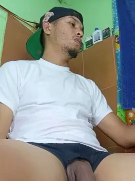 Cam4 Live Sex Cam of Pisspoopigpsir