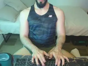 Cam4 Free Live Porn of Lealboy