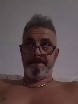Cam4 Watch Live Sex Cams of franco__747
