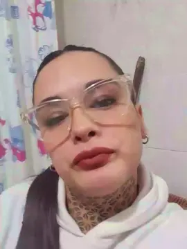 Cam4 Watch Live Sex Cams of camuchi_xxx