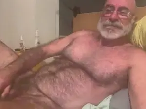 Cam4 Free Live Porn of honeyhazel1