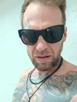 Cam4 Free Live Porn of BILLYBATS88