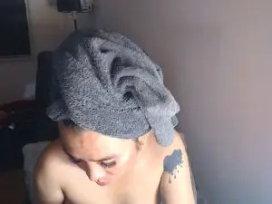 Cam4 Live Sex of pathie_69ass
