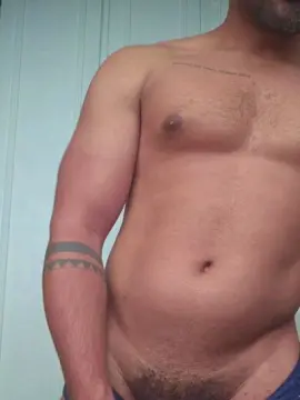 Cam4 Live Sex of Goldenzin