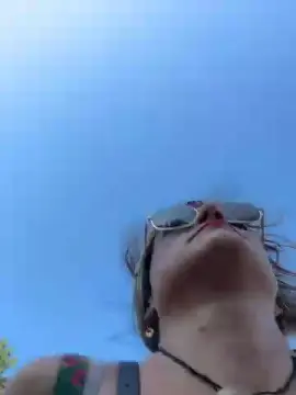 Cam4 Nude Webcam of lesnympho_sexy