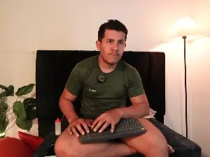Cam4 Nude Webcam of Misterjhons2