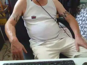 Cam4 Sex Cam of Kevinareux60