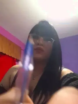 Cam4 Watch Live Sex Cams of yamila36
