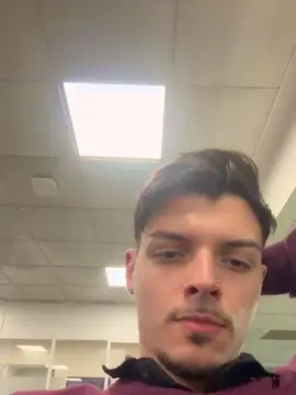Cam4 Watch Live Sex Cams of ThomasRM98