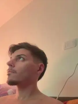 Cam4 Live Sex Cam of ThomasRM98