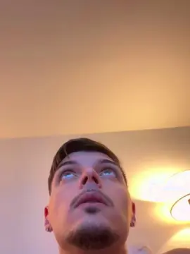 Cam4 Watch Live Sex Cams of ThomasRM98