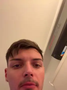 Cam4 Watch Live Sex Cams of ThomasRM98
