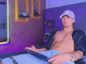 Cam4 Private Sex Chat of The_BossCrown