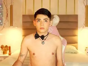 Cam4 Adult Video Chat of LittleMaxi_