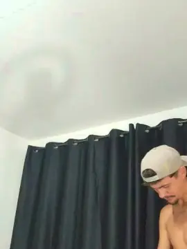 Cam4 Best live sex cam show of Levi_Henrique