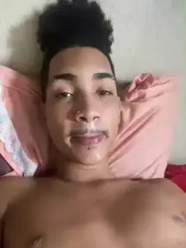 Cam4 Nude Webcam of Novinhomineir