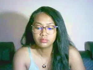 Cam4 Nude Webcam of Yummy_sitraka