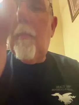 Cam4 Free Live Porn of oldman696