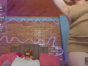 Cam4 Watch Live Sex Cams of Luna_valmontt
