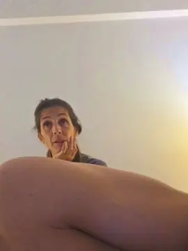 Cam4 Live Sex of petitanita