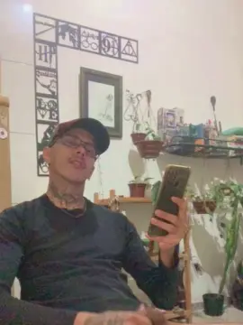 Cam4 Free Live Porn of Klinger30