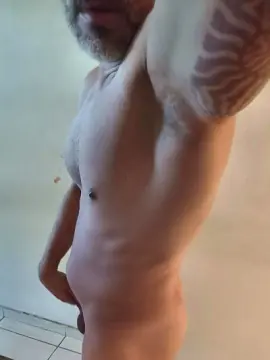 Cam4 Live Porn of xxMorenosexx
