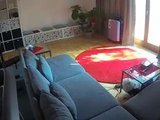 Camsoda Free Porn Cam of voyeurcam-julmodels-living-4