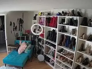 Camsoda Sex Cam of voyeurcam-missoliviablack-03