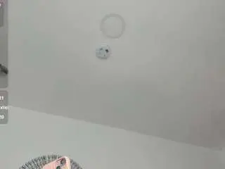 Camsoda Adult Webcam of miranda-crawford