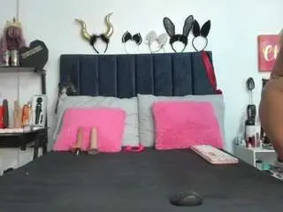 Camsoda Live Porn of emmily-giraldo