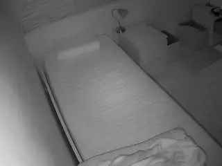 Camsoda Adult Video Chat of voyeurcam-julmodels-greybed-1