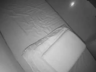 Camsoda Adult Webcams of voyeurcam-julmodels-greybed-2