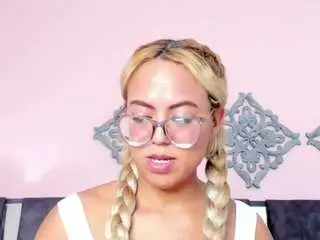 Camsoda Watch Live Sex Cams of criistybloom