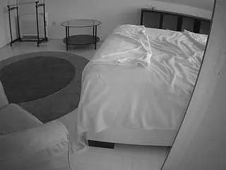 Camsoda Live Sex of voyeurcam-julmodels-whitebed-6