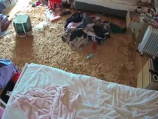 Camsoda Live Sex of voyeurcam-julmodels-whitebed-5
